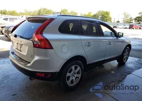 2010 Volvo Xc60 3.2 z USA, uszkodzony, nr VIN YV4960DZ5A2078534